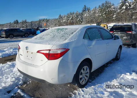 2015 Toyota Corolla Le z USA, uszkodzony, nr VIN 2T1BURHE2FC316953